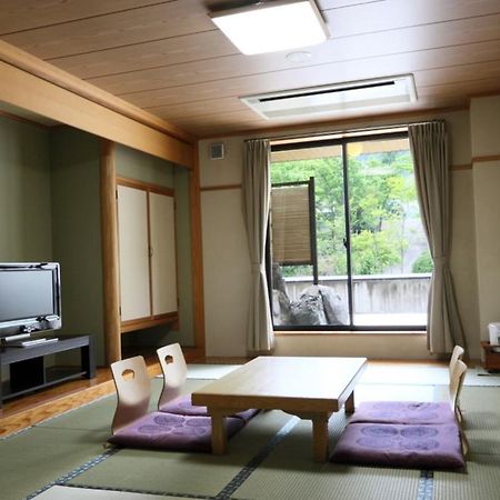 Ishiuchi Yungparunas Otel Minamiuonuma Dış mekan fotoğraf
