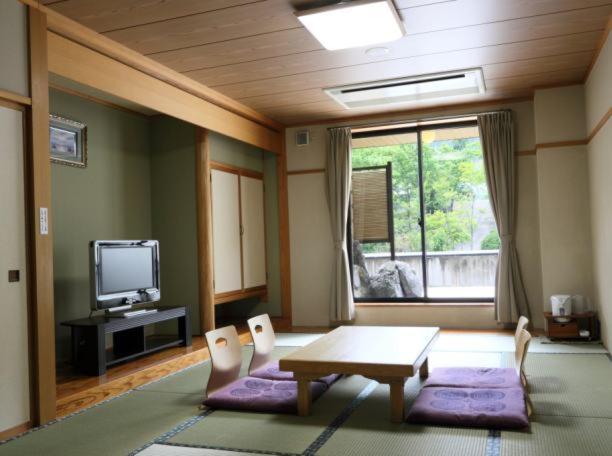 Ishiuchi Yungparunas Otel Minamiuonuma Dış mekan fotoğraf